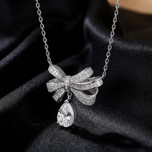 Bow Water Drop Diamond Necklace